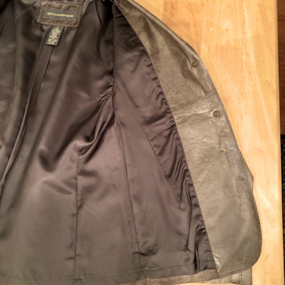 SOLD! 💙3/$25 VINTAGE BANANA REPUBLIC Leather Jacket- 0 - Picture 7 of 11